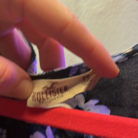 Dress. - Picture 2 of 3